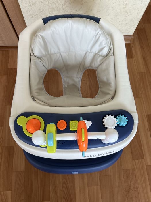 Дитячі ходунки Baby Walker