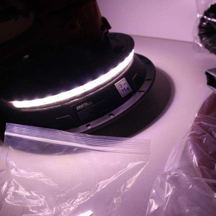 Szlifierka DO GIPSU GŁADZI TYNKÓW 1500W podświetlenie LED KD1741