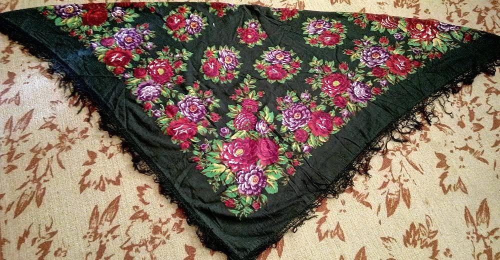 Платок 80х годов новый