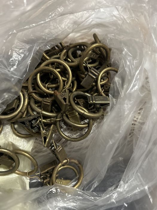 Żabki do karnisza nowe 149 sztuk