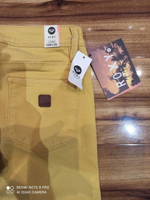 ROXY Dżinsy damskie rozm. 25/33. NOWE!!!