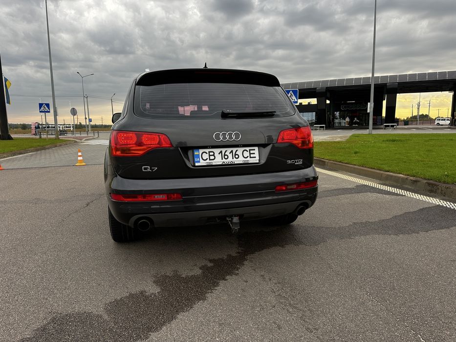 Продам Ауді Q7 3.0TDI