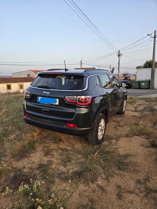 Jeep Compass 1.3 Limited 130 cv | Nacional | 2020 Verde — photo 4