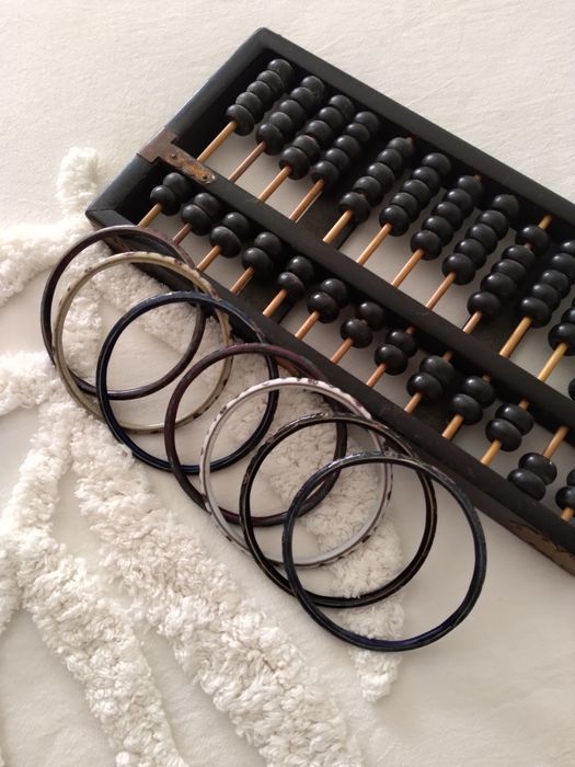 Sete escravas em cloisonné