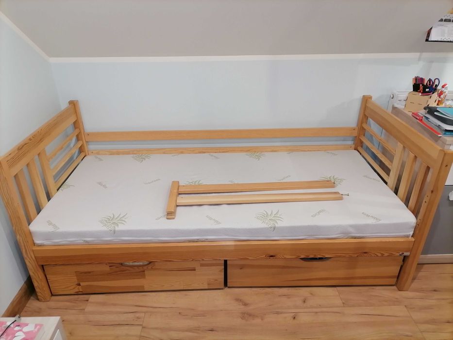 Sprzedam łóżko młodzieżowe
