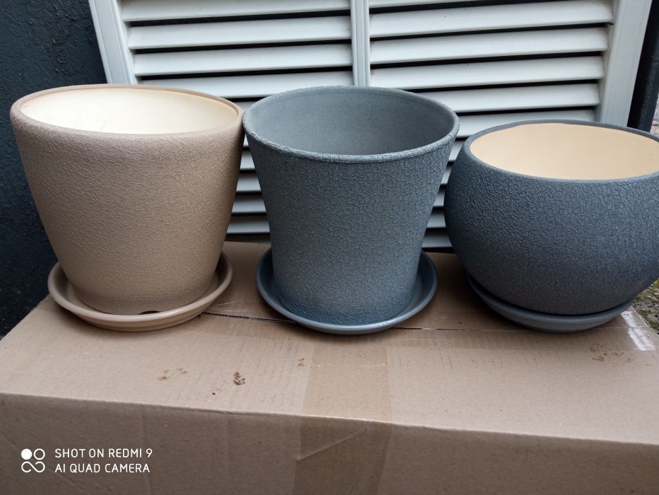 Глиняні горщики для квітів