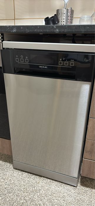 Máquina de Lavar Louça Cecotec Bolero Aguazero 4201 Inox (45 cm) – Como Nova!