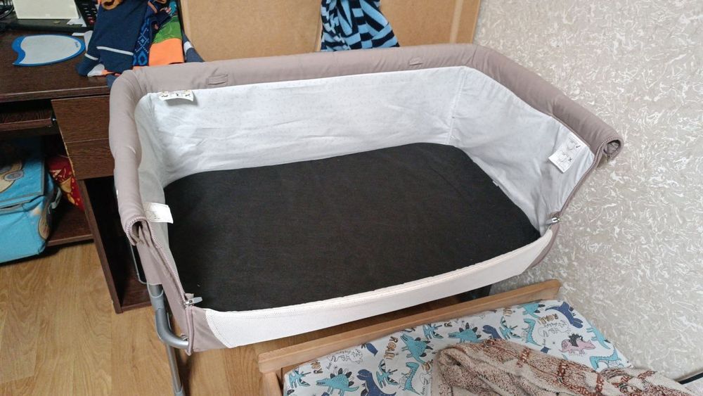 Приставная кроватка Chicco Next2Me