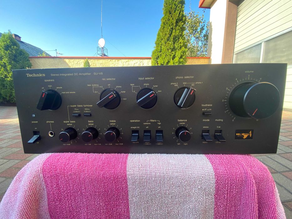 Wzmacniacz Technics su v8