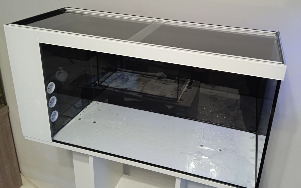 Aquário 80x30x40 com sump lateral