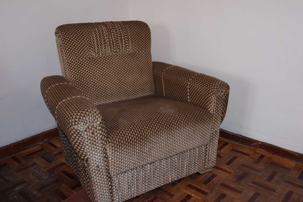 Sofá de 3 lugares + 1 poltrona
