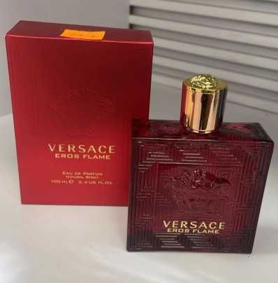 Versace Eros Flame: Edp męski z charakterystycznym designem butelki