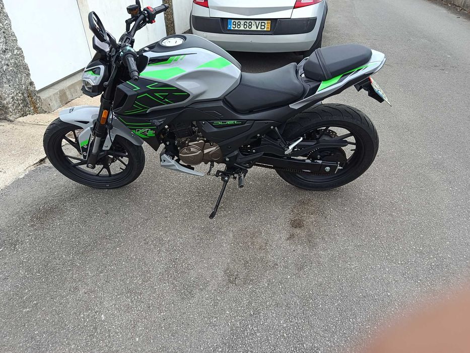 Moto KL bem nova 6km. Coimbra