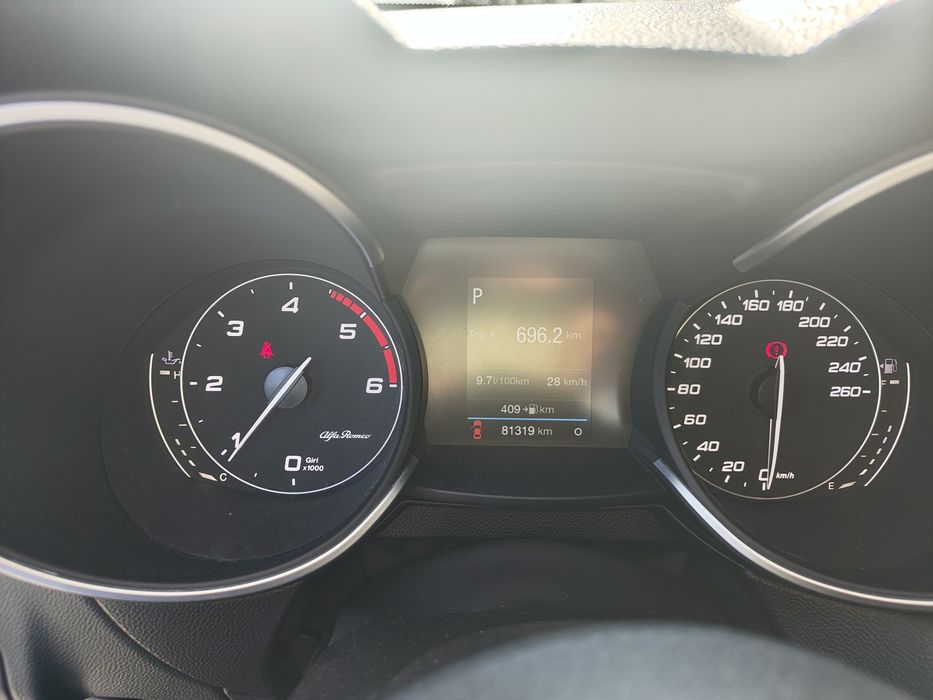 Alfa romeu stelvio diesel 180CV