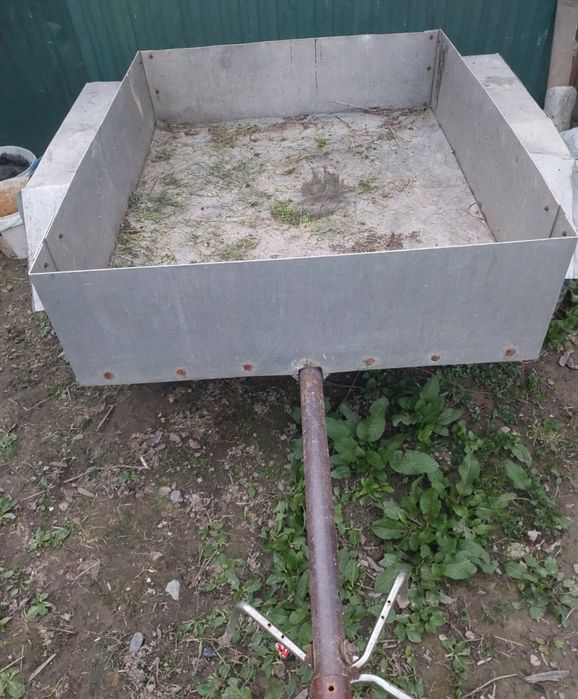 Прицеп для легкових авто