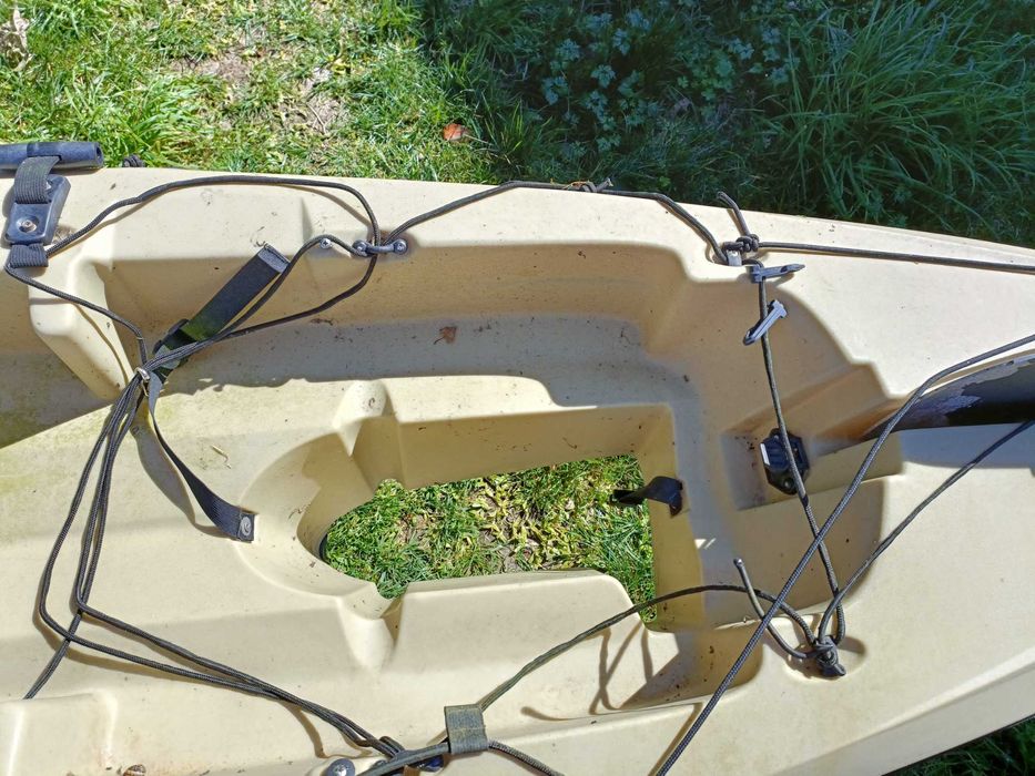 Caiaque de pesca. Modelo Torque