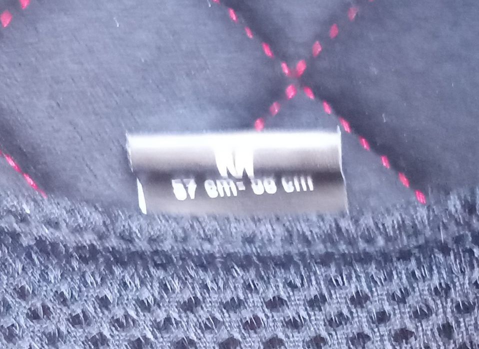 Capacete Jet da marca Bell