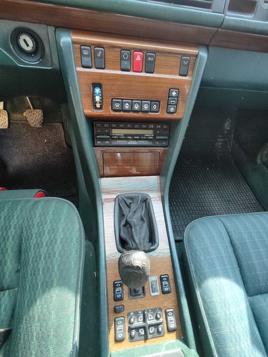 Mercedes-Benz 300E-24V W124