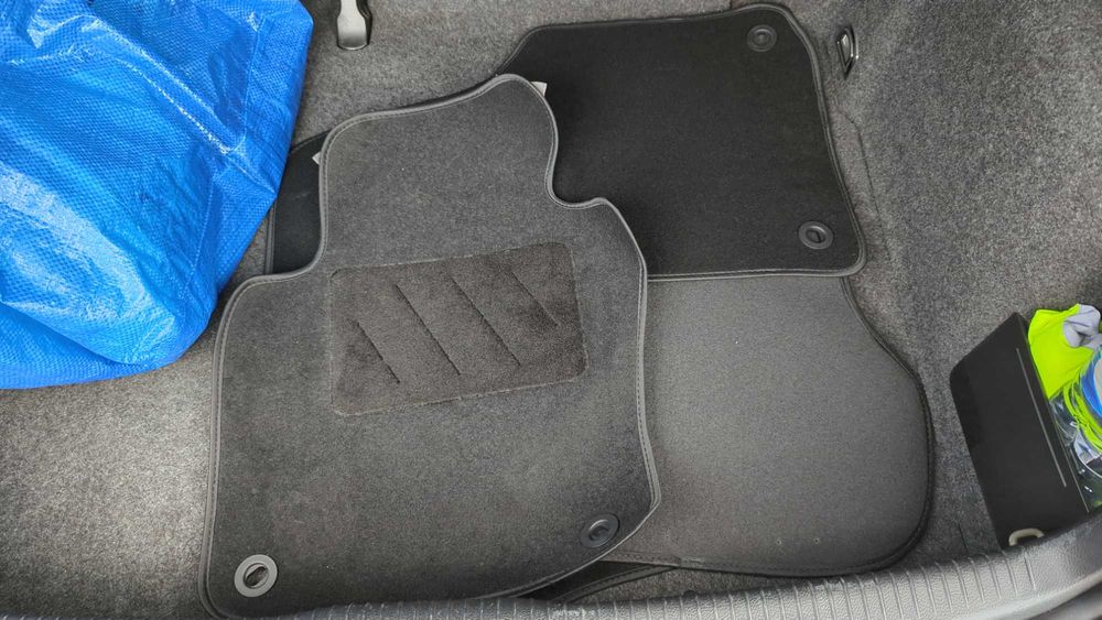 Tapetes de carro novos VW/Seat/Audi