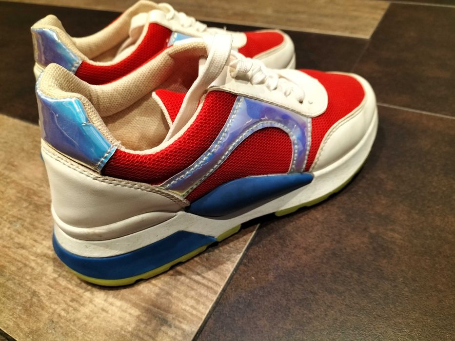 Adidasy sportowe, róż. 36