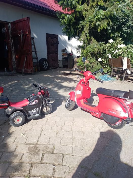 Sprzedam motorki elektryczne na akumulatorek.