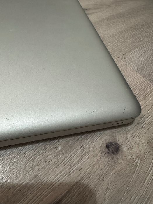 MacBook 15” 2011 i7 SSD 512gb