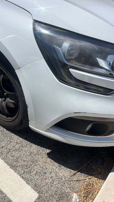 Megane White Car