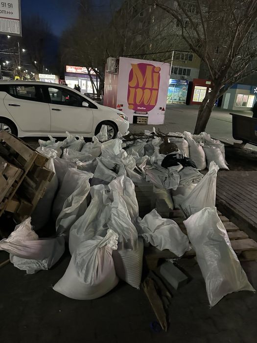 Демонтаж,грузоперевозки,грузчики,разборка мебели,вивоз мусора.