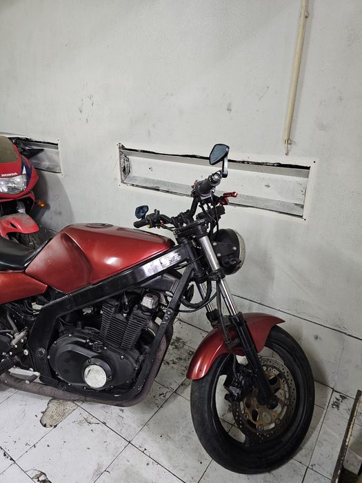 Suzuki GS 500 - a desocupar