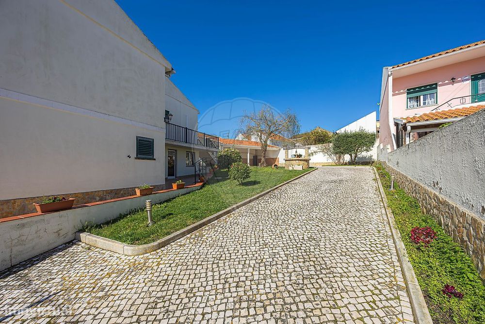 Moradia T5 para venda