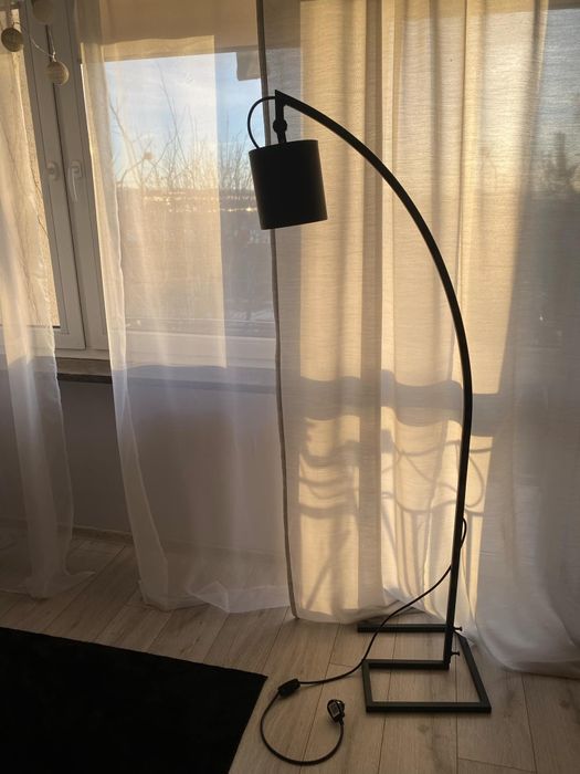 Lampa podłogowa loft