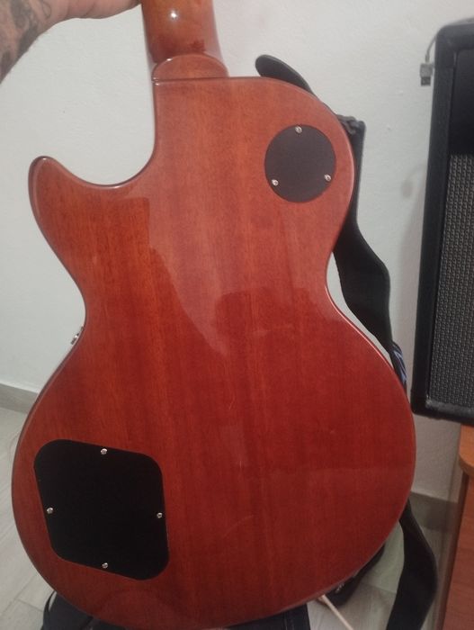 Guitarra ephiphone led Paul clássic e amplificador Peavey vyper 75 wat