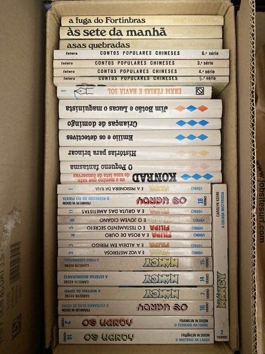 Livros antigos de vários generos