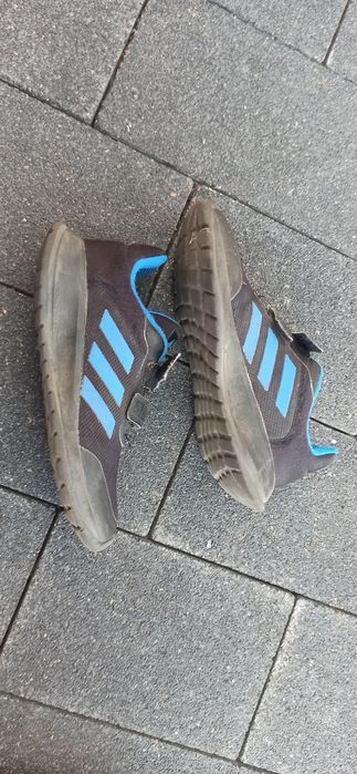 Do sprzedania buty sportowe Adidas, nr 36 2/3. Stan b. dobry. Polecam.