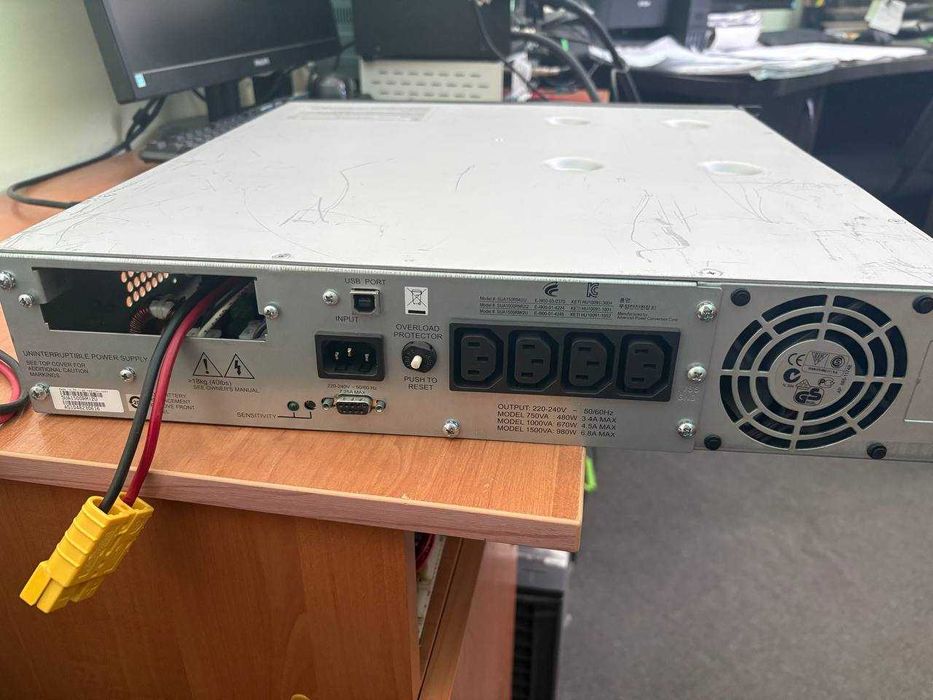 ИБП smart apc 1500