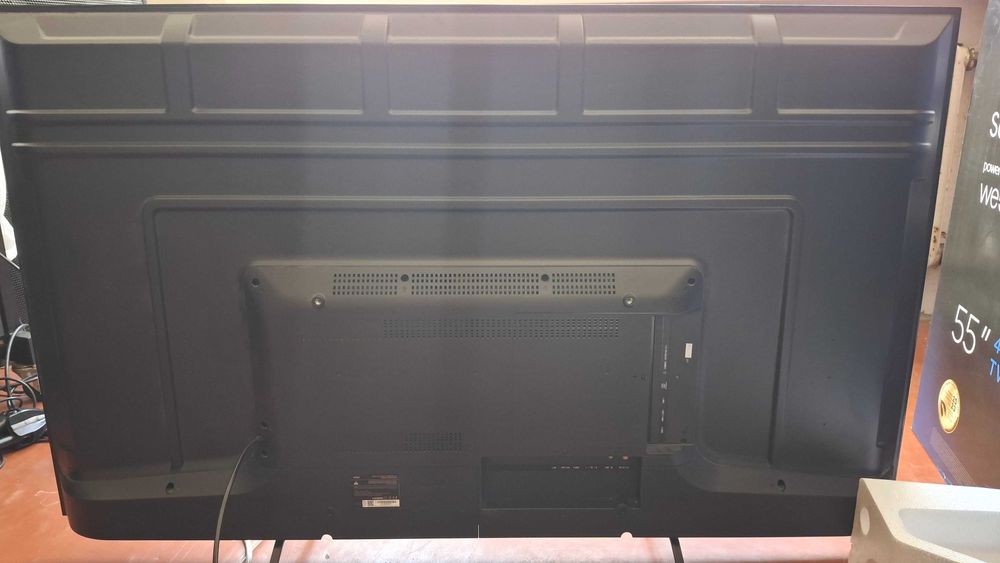 LED-телевізор ERGO 55WUS9200
