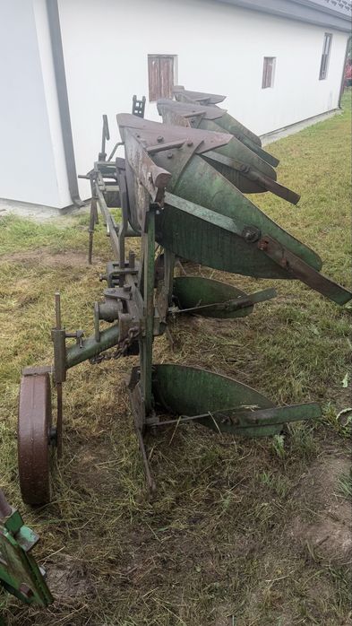 Плуг оборотний Goudland , lemken