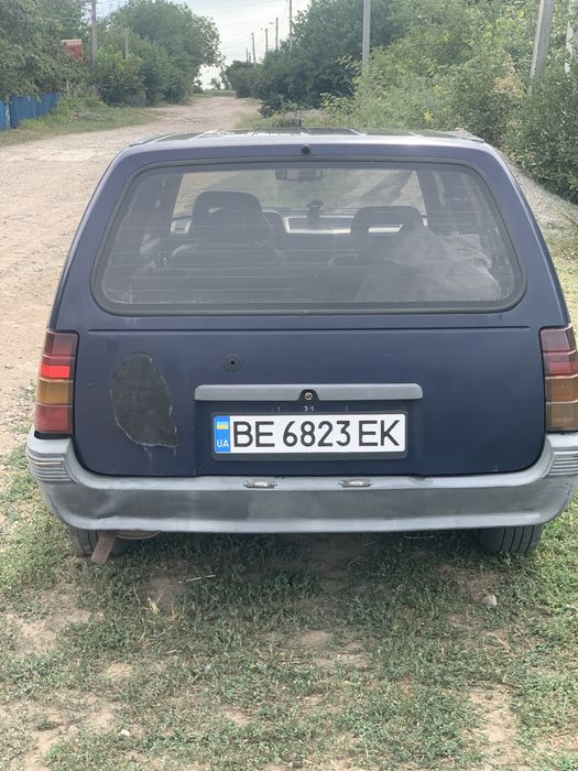 Opel Kadett 1990 VIN W0L000035L2525182 фото оголошення 4 з 15