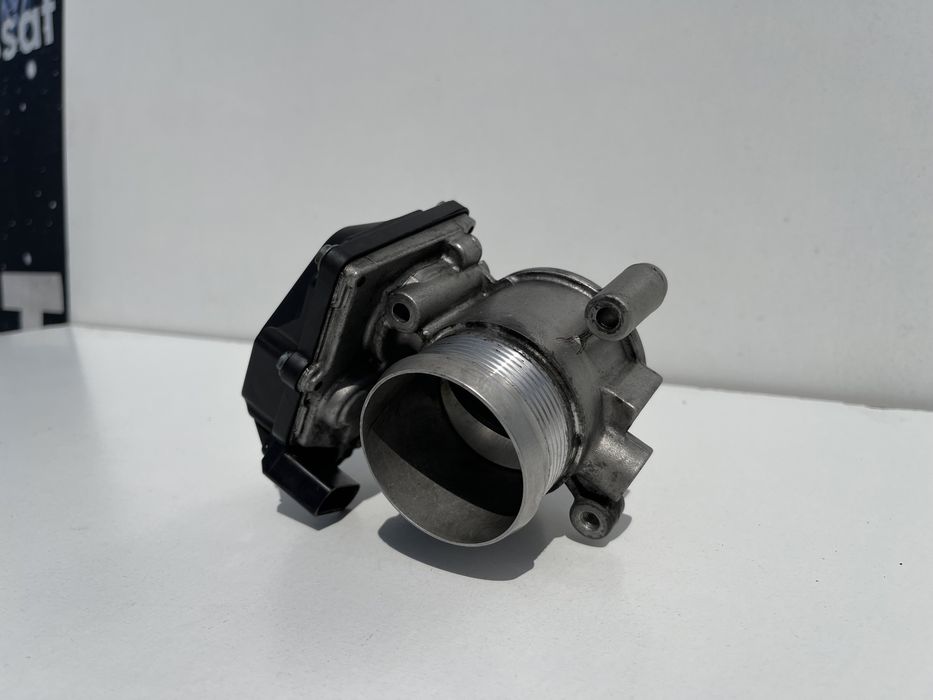 Дросельна заслонка Passat B6 B7 дроссельная заслонка 2.0 TDI CBA CBAB CBAD 103 KW 03L128063E 03L128063 140 к. с.