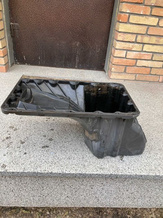 Поддон картера на Мерседес Атего оригинал