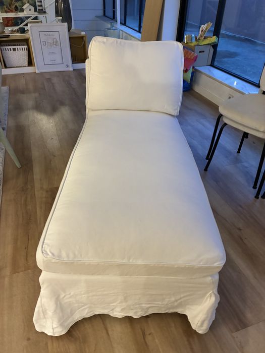 Divã IKEA Bom estado