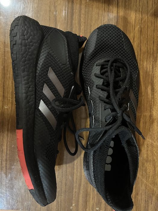 Кросівки  adidas Взуття для бігу Pulse Boost Hd M EG9970 Чорний