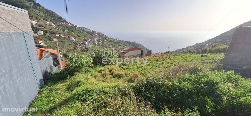 Moradia T1 em ruína para recuperar no Campanario, Madeira