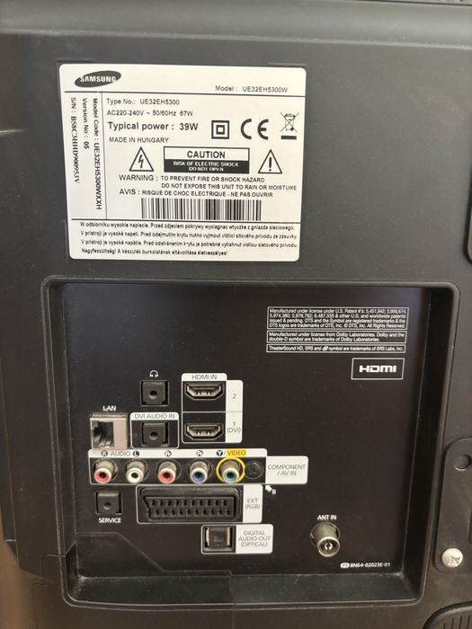 Telewizor Samsung 32”, full HD, HDMI + wieszak