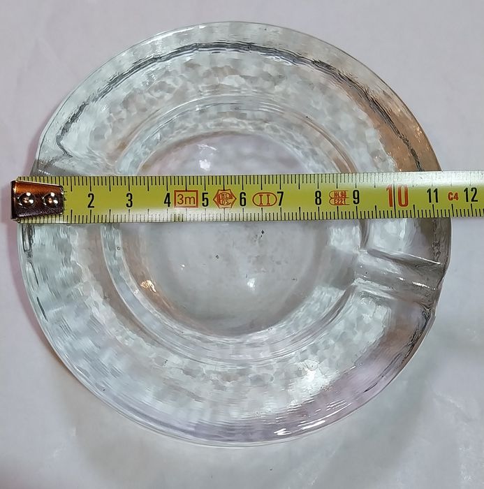 Cinzeiro antigo em vidro