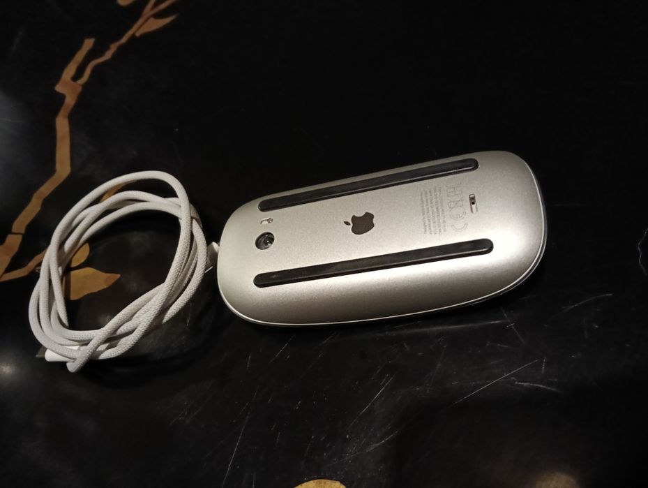Apple Magic mouse 2443936900991559680
