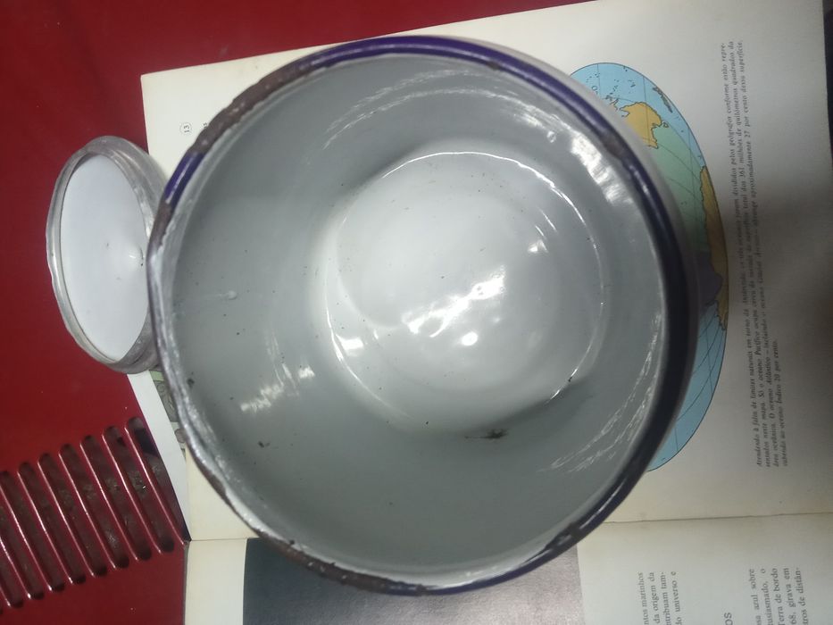 Lata arroz em esmalte. Porto.