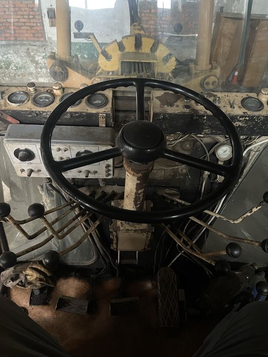 Грейдер дорожній ДЗ-122