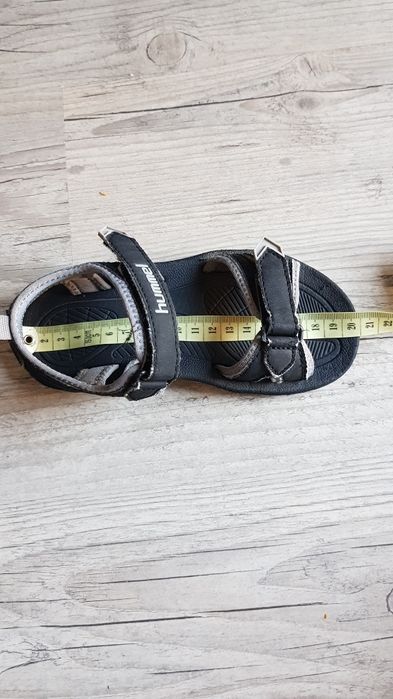 Sandały Hummel rozmiar 28