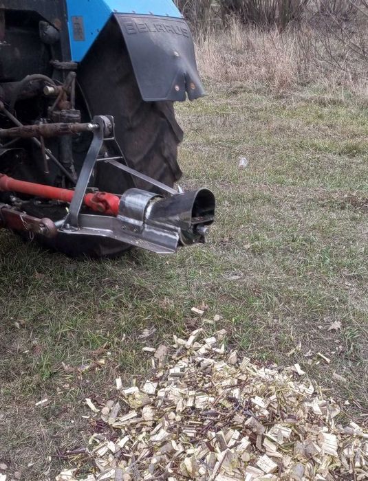 Подрібнювач гілок шнековий,щепоріз шнековий